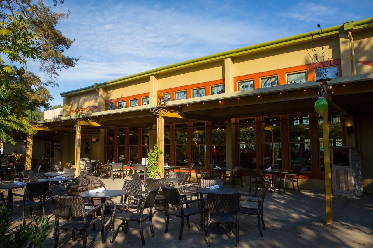 Mcmenamins Anderson School Hotel Bothell Eksteriør billede